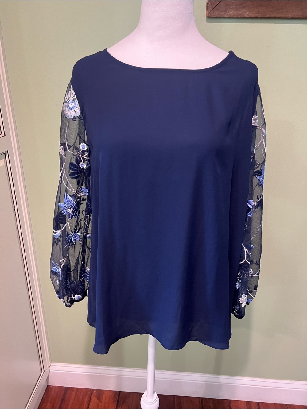 NWT Women's Navy Blue Embroidered Mesh Sleeve Blouse